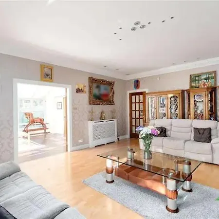 Superb 5 Bedroom Villa 16 Mins From City Centre Musselburgh Exterior photo