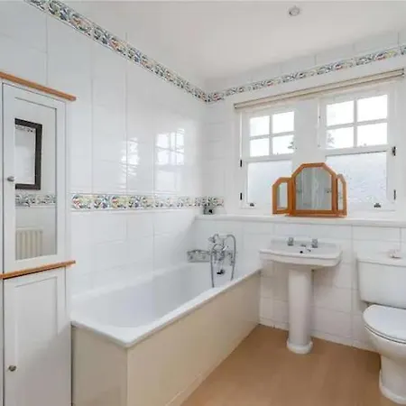 Superb 5 Bedroom Villa 16 Mins From City Centre Musselburgh Exterior photo